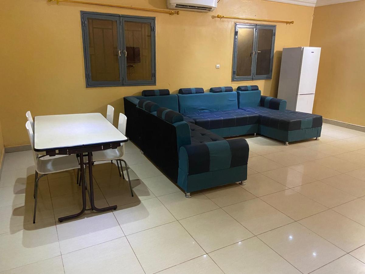 Villa Chambre B Climatisee Douche Cuisine Salon Bamako Eksteriør bilde
